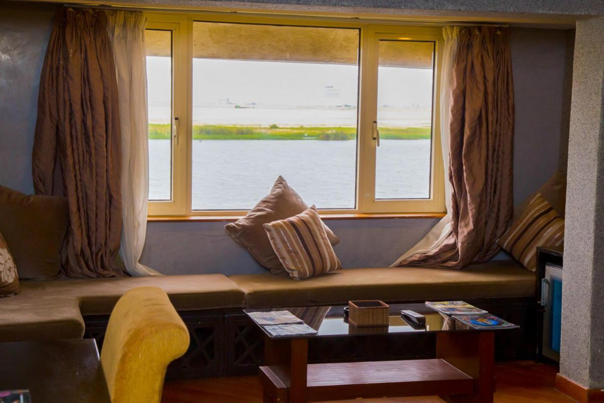 Hotel Bon Voyage Lagos Exterior photo