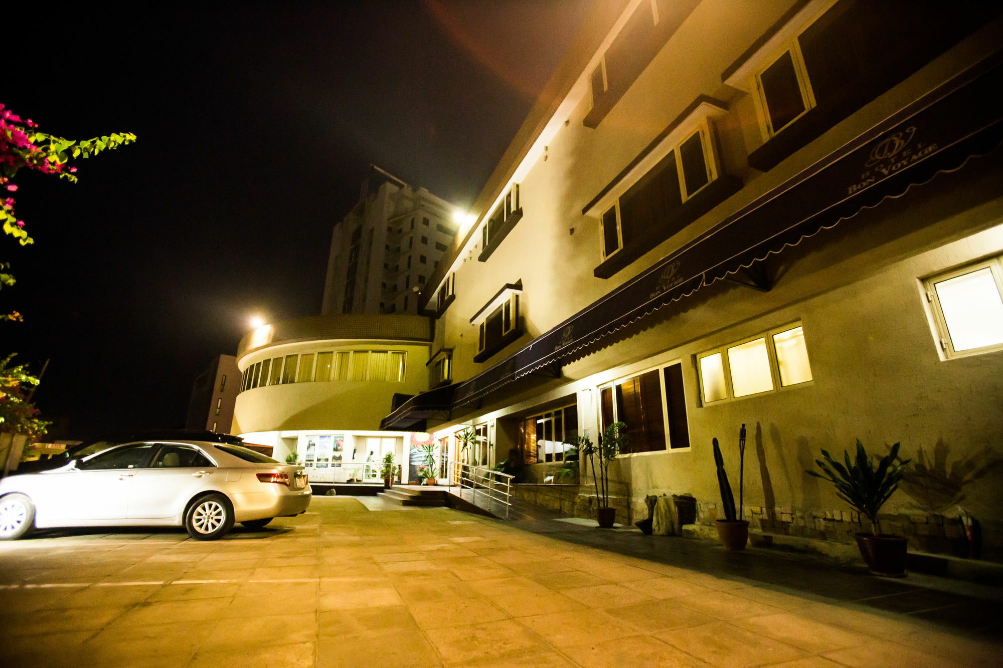 Hotel Bon Voyage Lagos Exterior photo